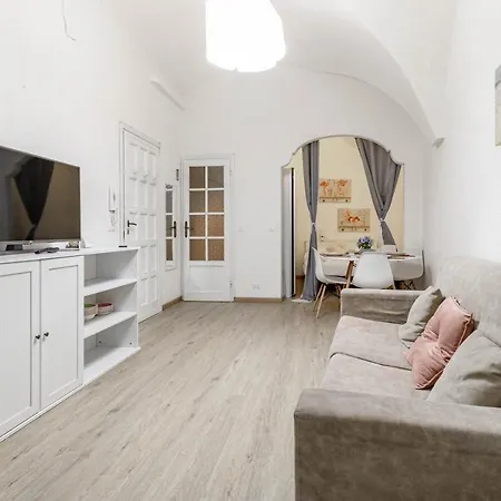 Apartment H11 M Old Town - Casino *