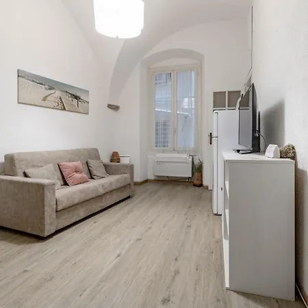 H11 M Old Town - Casino Apartment *