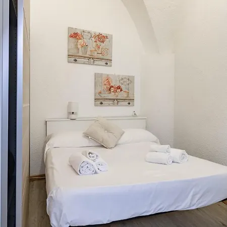 H11 M Old Town - Casino Apartment *
